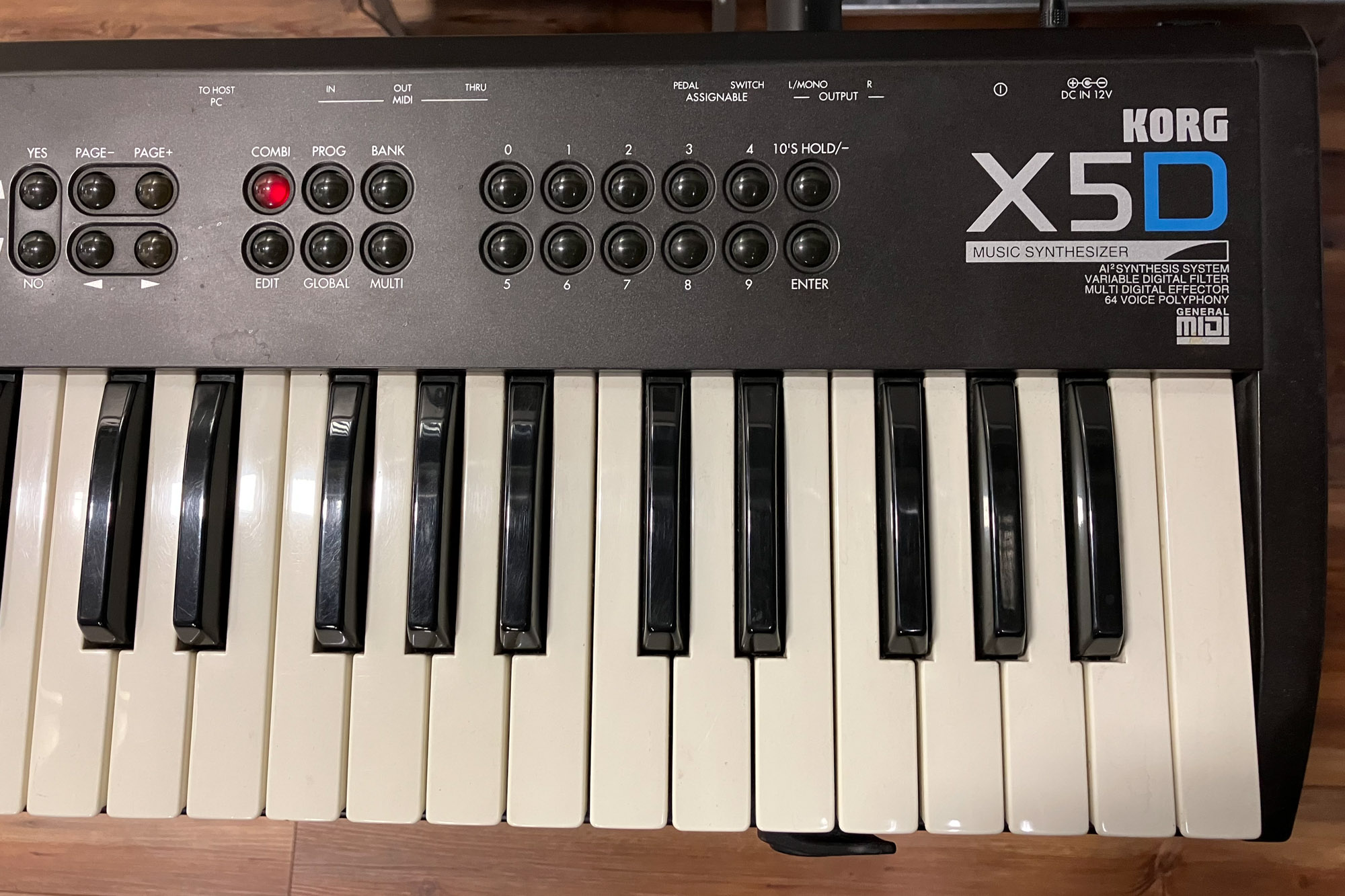 Korg X5D photo gallery - Syntaur