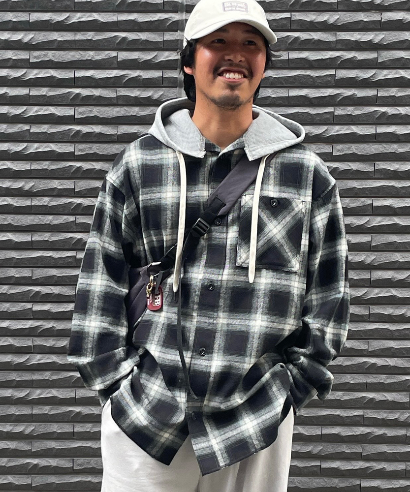 フード付きオーバーサイズチェックネルシャツ (大人のカジュアル