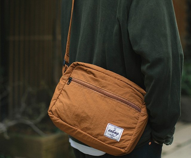 sobag 軽量撥水ナイロン 無地 斜め掛けショルダーバッグ メンズ ユニ