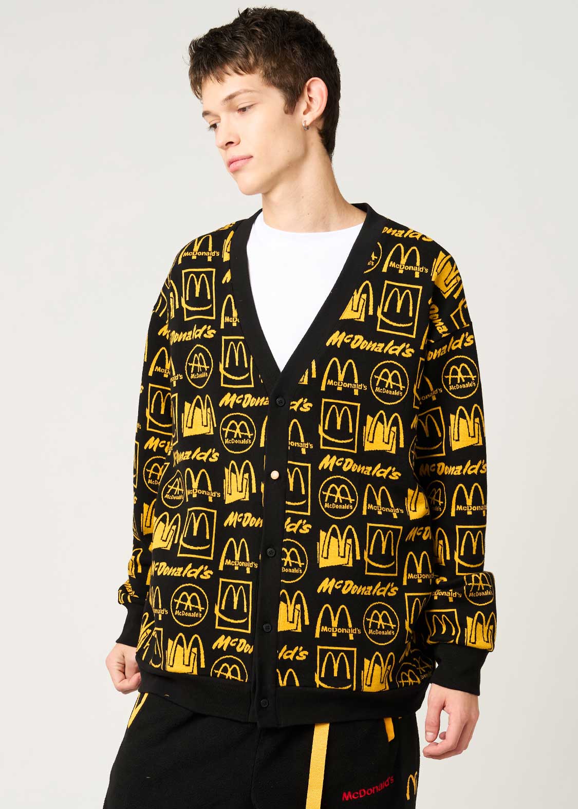 マクドナルドの思い出｜ジャカードVネックカーディガン｜ユニセックス