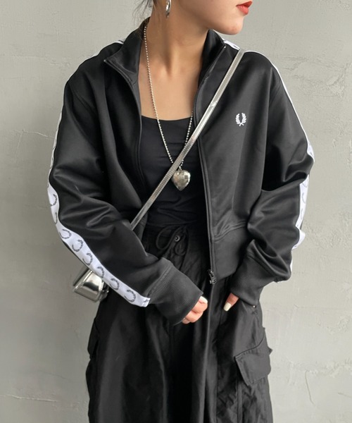 FRED PERRY/フレッドペリー] クロップドデザイン トラックジャケット