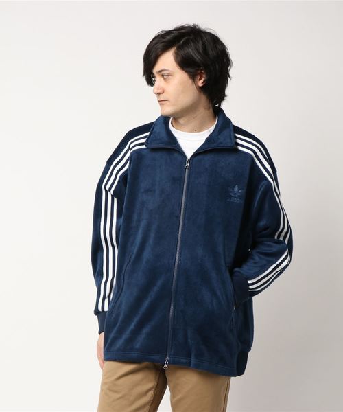 adidas（アディダス）の「オリジナルス ベロア トラックトップ [VELOUR