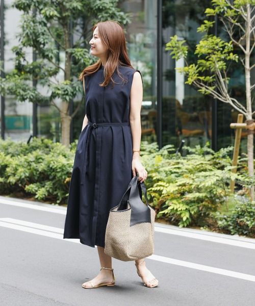 URBAN RESEARCH（アーバンリサーチ）の「ベルト付きタックノースリーブ