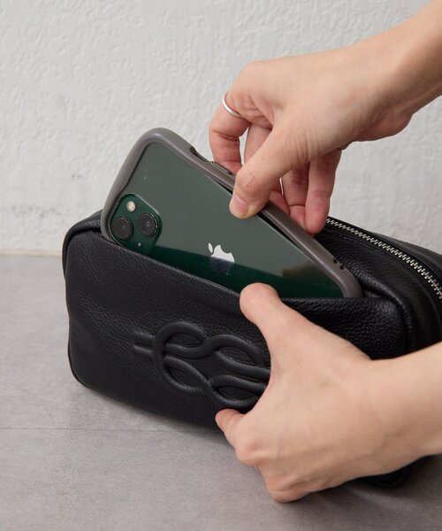 本革/290g》エンボスボディバッグ（ショルダーバッグ）｜ear