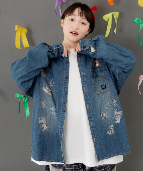 セール】353141：ラビルとネコのスノーメモリー刺繍デニムシャツ