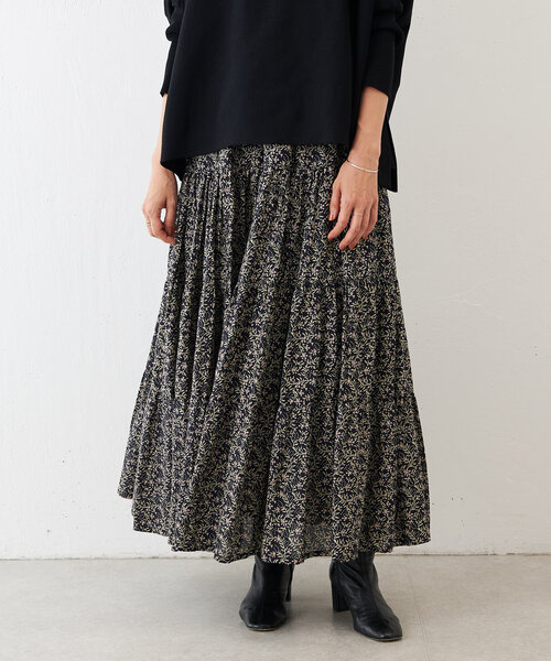 BEARDSLEY（ビアズリー）の「プリントティアードギャザースカート