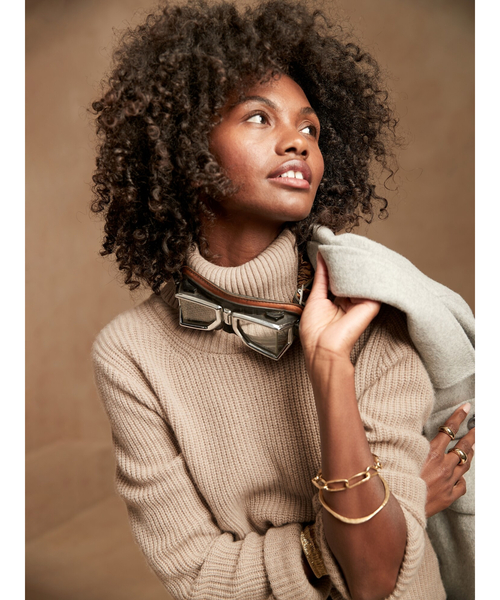 Banana Republic（バナナリパブリック）の「カシミヤ タートルネック