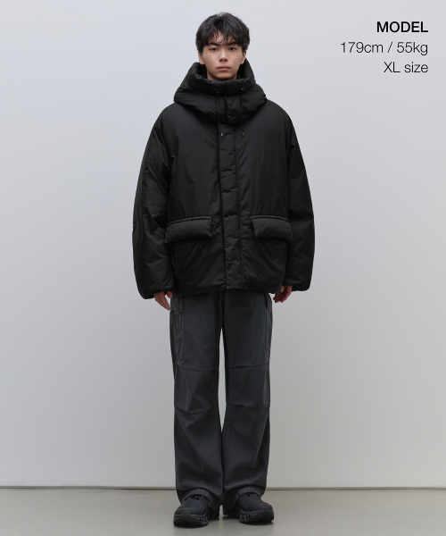 ノンキルティングフーディッドダウンジャケット[ブラック]（ダウン