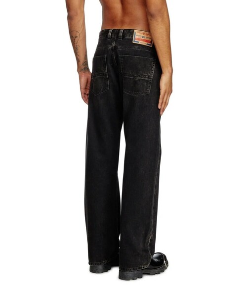 メンズ ブラックデニムパンツ 1980 D-EEPER（デニムパンツ）｜DIESEL