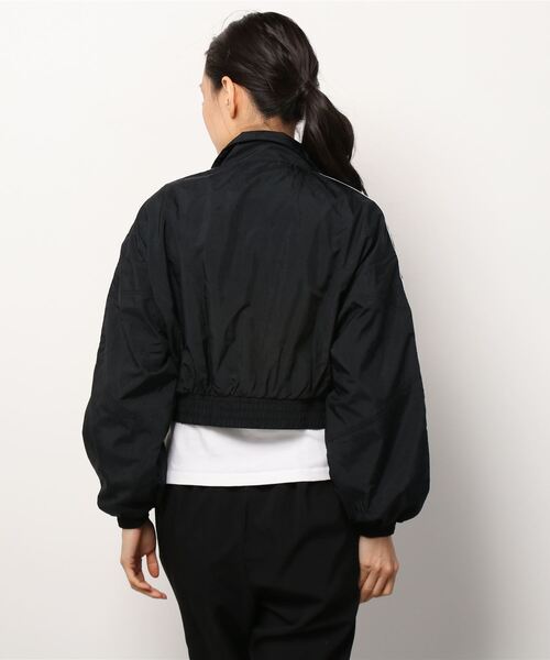 adidas（アディダス）の「アディカラー クラシックス Disrupted