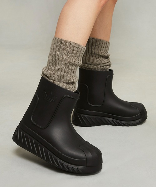 adidas（アディダス）の「アディフォーム SST ブーツ / AdiFOM SST
