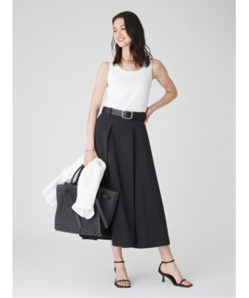 Mila Owen（ミラオーウェン）の「ボックスタックボリュームフレア