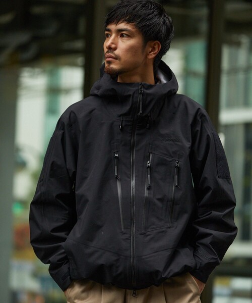 phenix（プラスフェニックス）の「Plus Phenix/プラスフェニックス