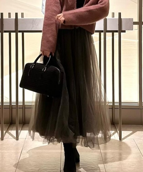 anuans（アニュアンス）の「チュールボリュームスカート（スカート