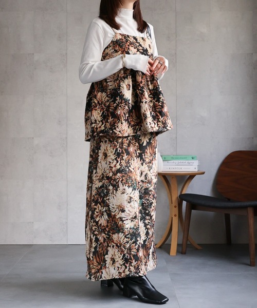 sakishimatokyo（サキシマトーキョー）の「ゴブラン柄セミフレア