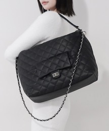 2WAY チェーン キルティングバッグ」に該当するショルダーバッグ