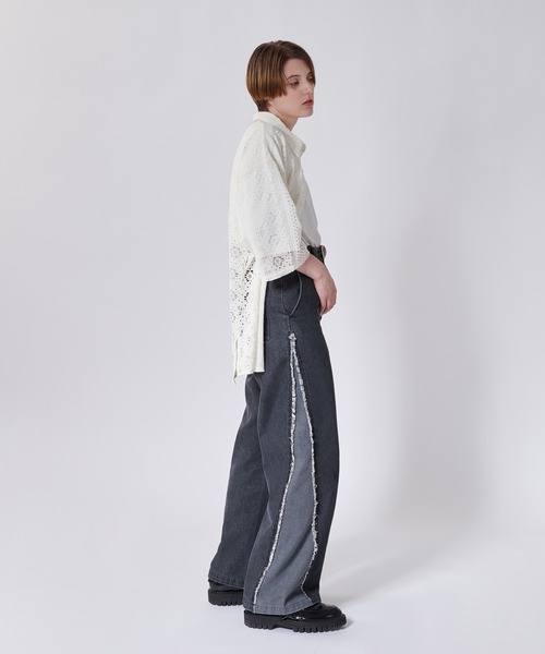 ONCILY（オンシェリー）の「FRINGE BICOLOR DENIM PANTS / フリンジ