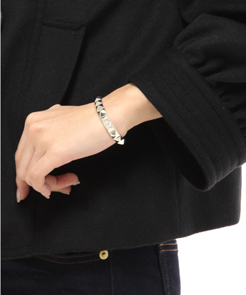 HYSTERIC GLAMOUR（ヒステリックグラマー）の「ｽﾀｯｽﾞｼﾙｴｯﾄﾊﾞﾝｸﾞﾙ