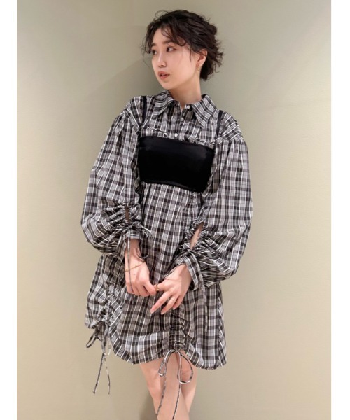 LILY BROWN（リリーブラウン）の「マルチウェイドロストミニワンピース