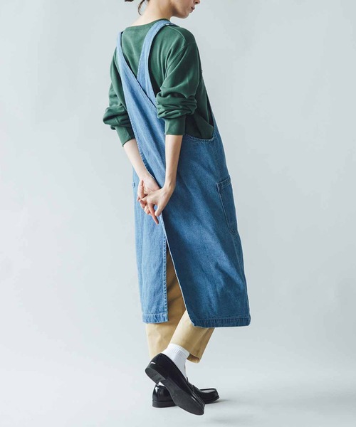 古着屋さんで見つけたようなオーバーオール風バッククロスエプロン