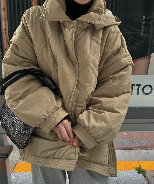 WILLFULLY（ウィルフリー）の「poncho deformation panel quilting