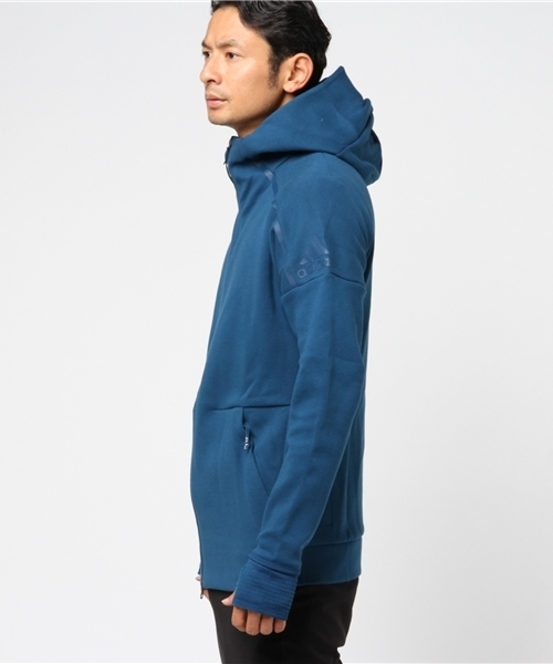 adidas（アディダス）の「スウェットフルジップパーカー adidas Z.N.E