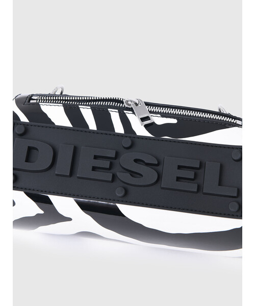 DIESEL（ディーゼル）の「レディース ゼブラ BIGロゴ ミニクロスボディ