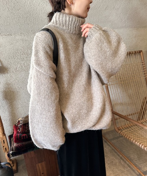 セール】ローゲージハイネックオーバーボリュームスリーブニット