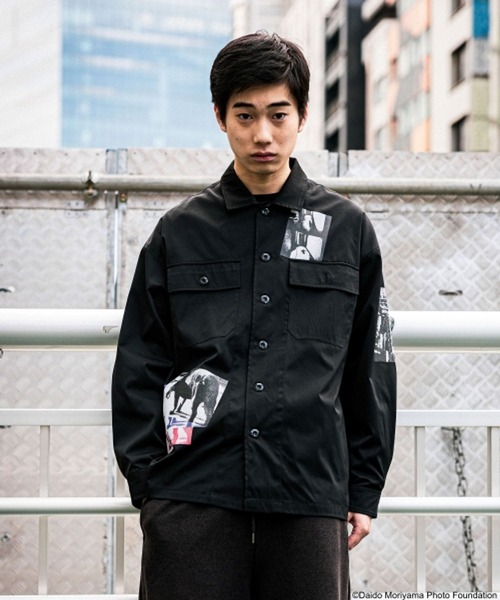 niko and（ニコアンド）の「【森山大道】コラボシャツ（シャツ