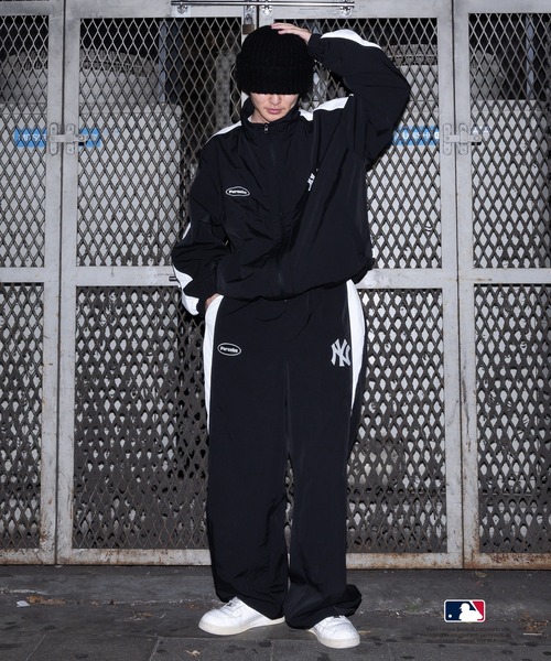 Perushu（ペルーシュ）の「Perushu × MLB ナイロンドローコードパンツ