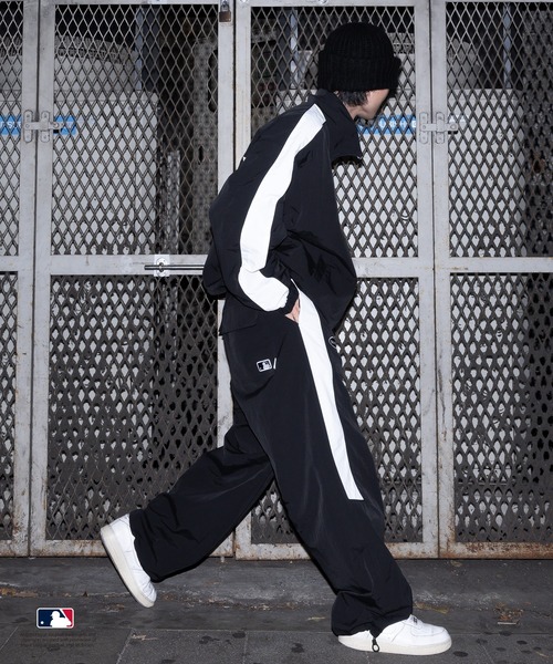 Perushu（ペルーシュ）の「Perushu × MLB ナイロンドローコードパンツ