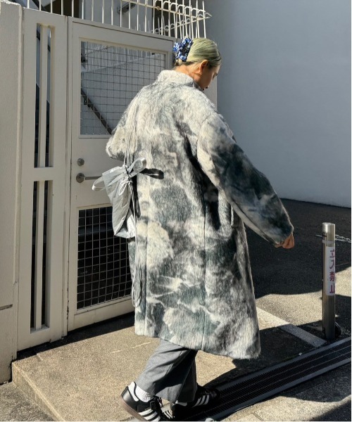Ameri（アメリ）の「UND TEXTURE ART FLOWER SHAGGY COAT（チェスター