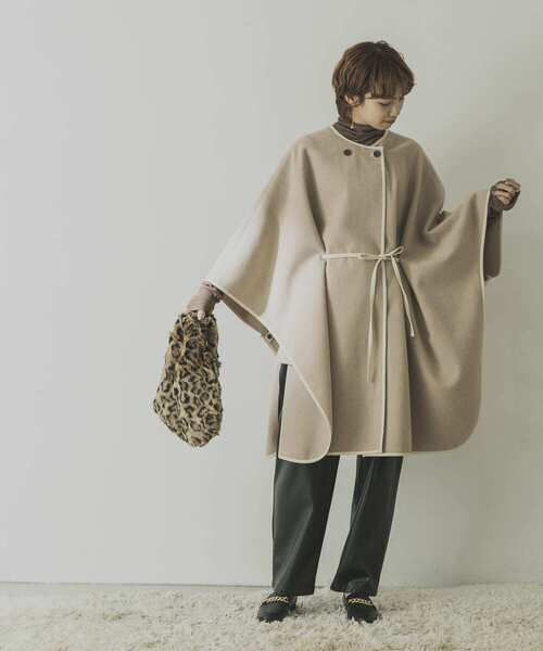 URBAN RESEARCH（アーバンリサーチ）の「パイピングポンチョコート