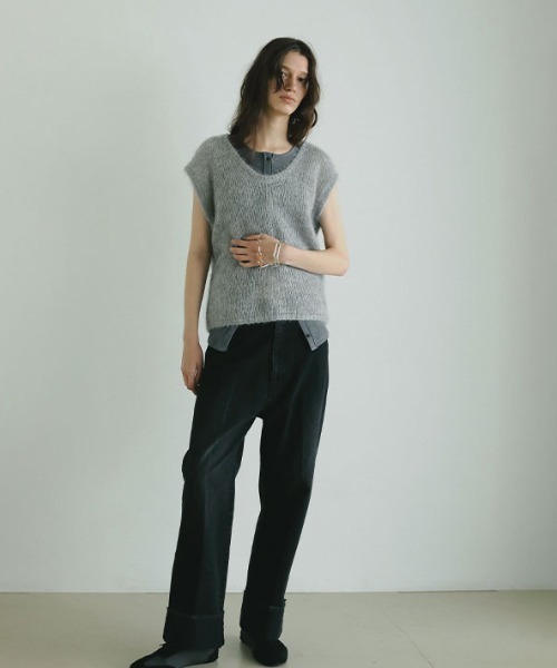 ETRE TOKYO（エトレトウキョウ）の「フロントオープンタンクトップ