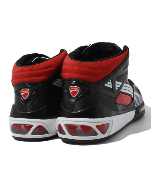PUMA（プーマ）の「ハイパーモト - ドゥカティ（スニーカー）」 - WEAR
