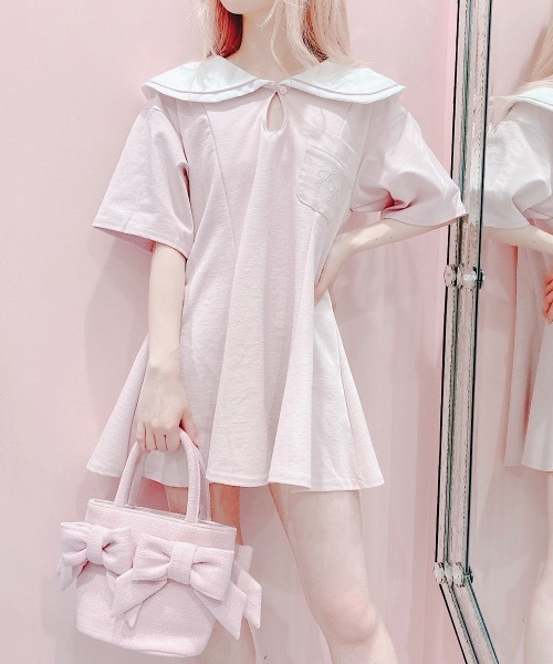 lilLilly（リルリリー）の「セーラーカットソーミニワンピース