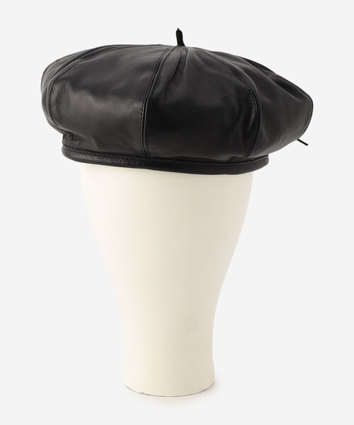 LAULHERE（ロレール）の「LAULHERE | ラムレザー ベレー帽 WOMEN