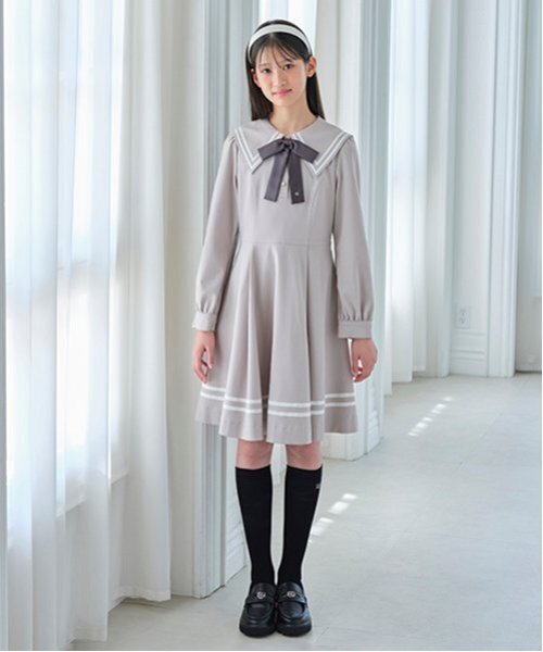 mezzo piano Junior（メゾピアノジュニア）の「セーラーワンピース