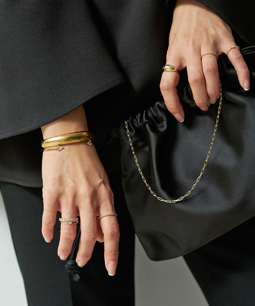 Deuxieme Classe（ドゥーズィエムクラス）の「CELERI SATIN MINI POUCH