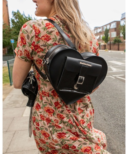 セール】Dr. Martens/ドクターマーチン ハート バックパック AC807033