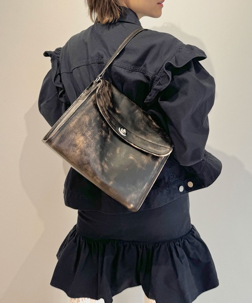 HOLIDAY（ホリデイ）の「LEATHER FLAP BAG レザーフラップバッグ
