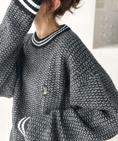 セール】レトロな配色がお洒落映え。刺繍ワッペンジャカードニットプル