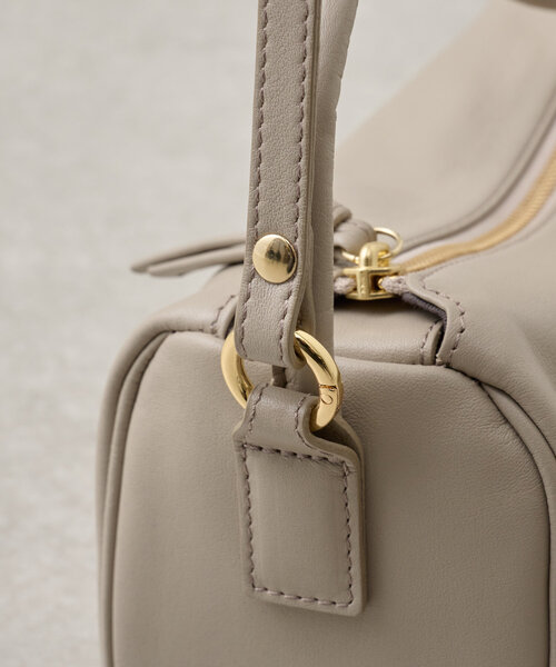 BEARDSLEY（ビアズリー）の「《russet × BEARDSLEY》2wayミニ