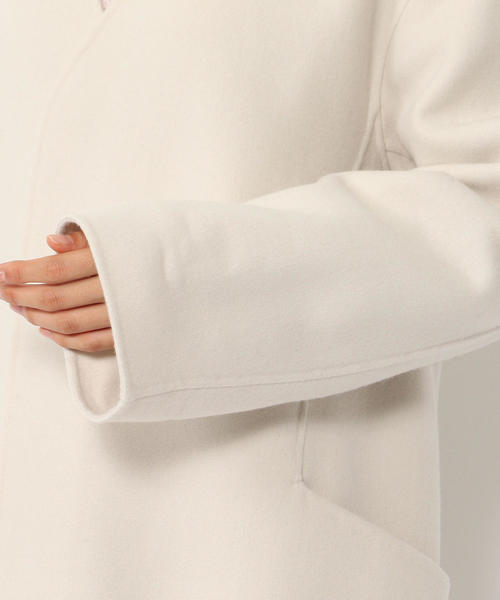 GALERIE VIE（ギャルリー ヴィー）の「ライトメルトン Vネックカラー