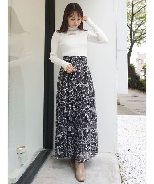 MERCURYDUO（マーキュリーデュオ）の「フラワーレースハイウエスト