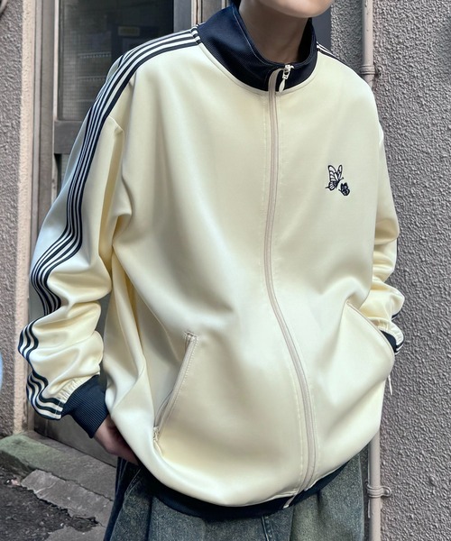 セール】'WEB限定' ビッグシルエット ワンポイント刺繍 袖ライン