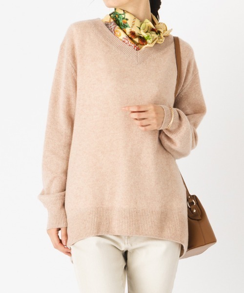 セール】カシミヤ100％ ふんわり ニット Vネック プルオーバー