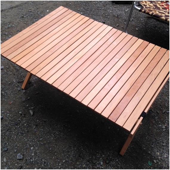 ハイランダーのロールトップテーブルはコスパ最高！本格的なウッド