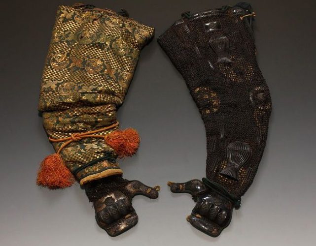 弓籠手 江戸期 | 伝統的甲冑や刀剣武具・鎧・古美術品の買取販売