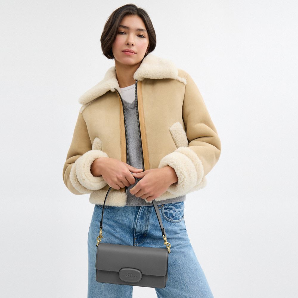 公式】コーチアウトレット | エライザ フラップ クロスボディ バッグ